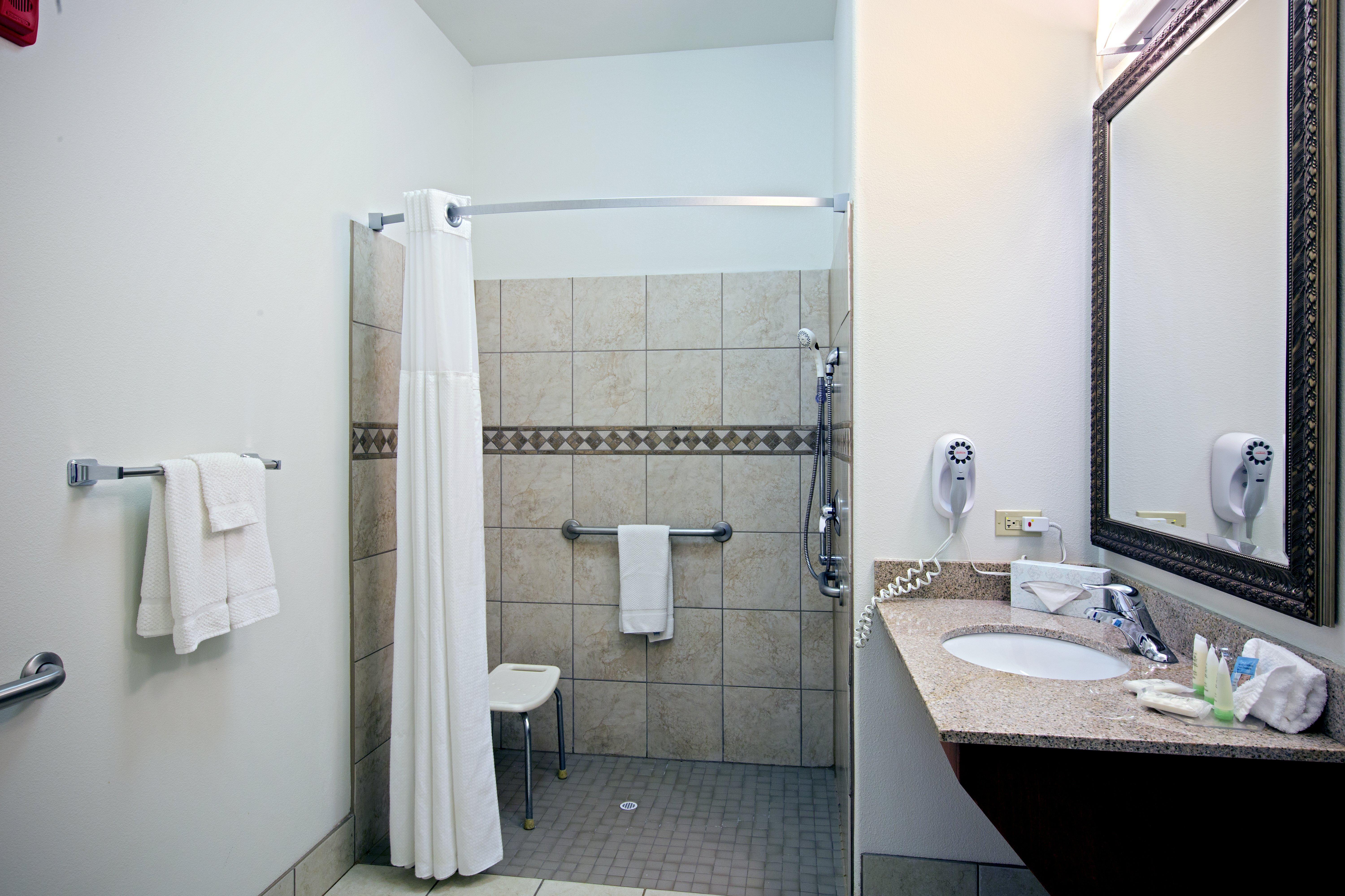 Staybridge Suites Rockford By Ihg Luaran gambar