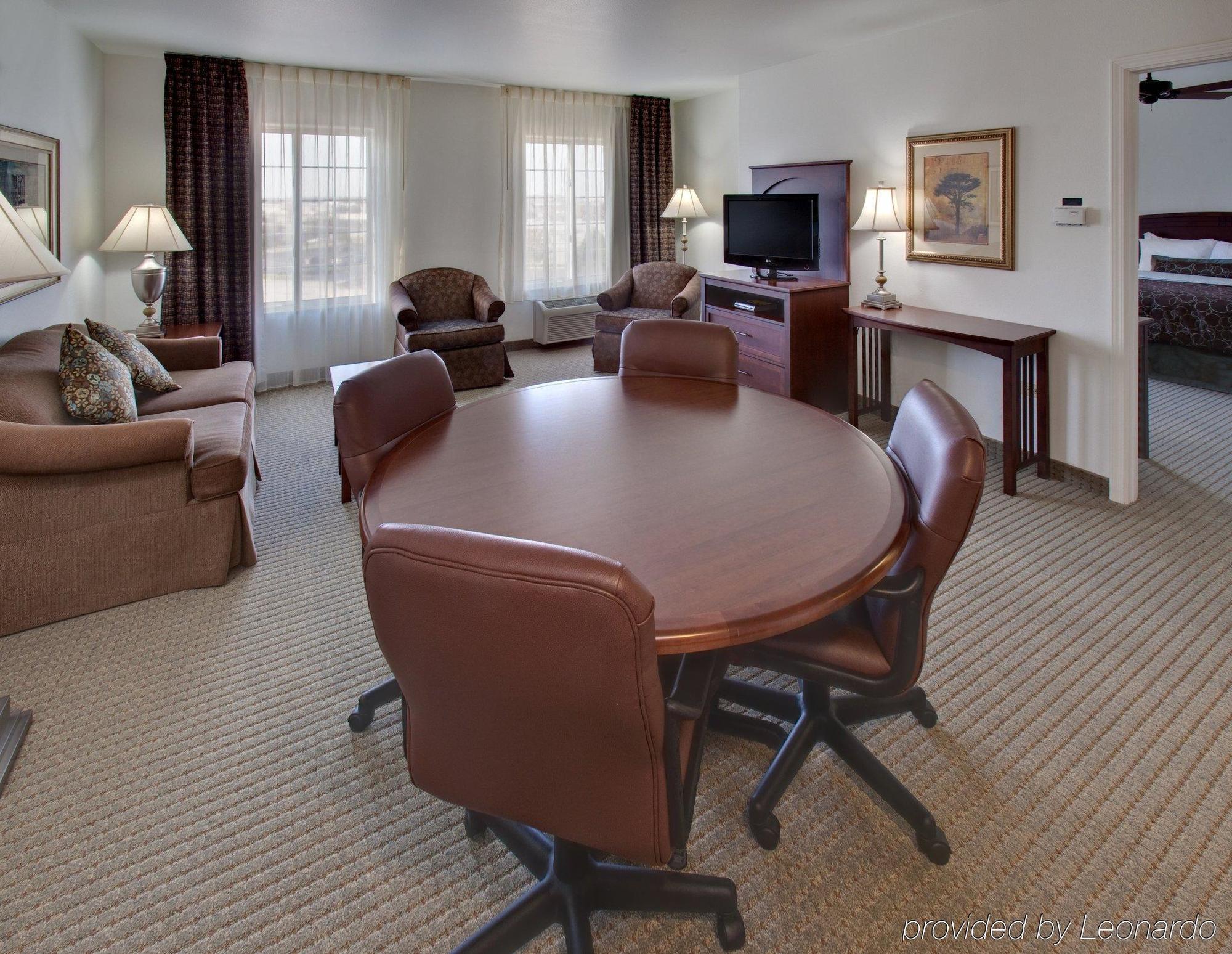 Staybridge Suites Rockford By Ihg Bilik gambar