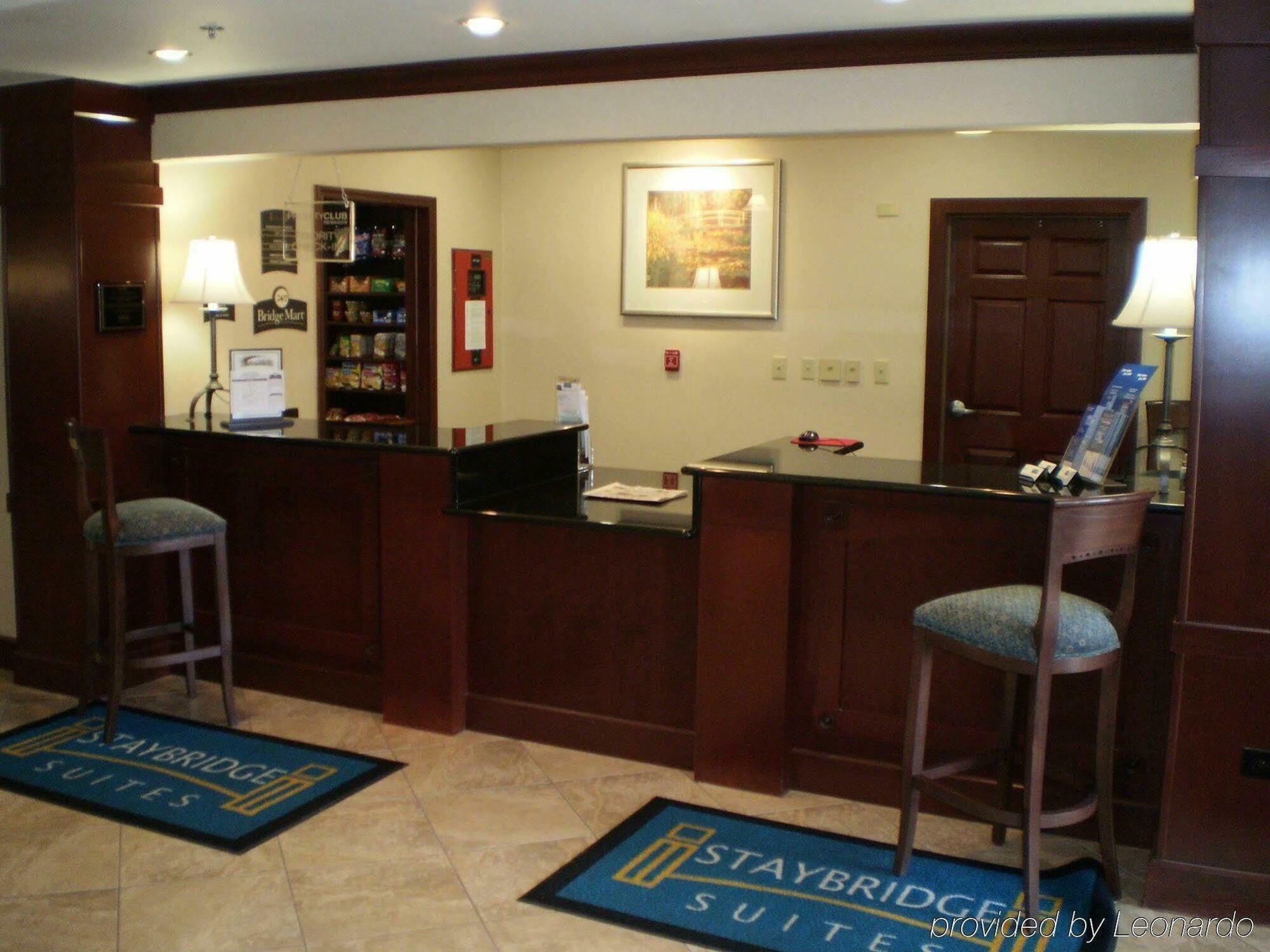 Staybridge Suites Rockford By Ihg Dalaman gambar